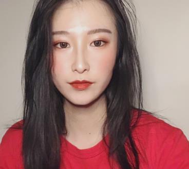 attention！真人出镜的韩式隆鼻前后比较图，不说肯定以为是两个人