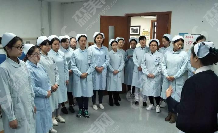 重庆近视手术较好的医院有哪些——重庆市眼科医院怎么样