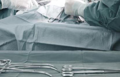 北京韩啸侯泽民医生的隆胸案例和信息介绍