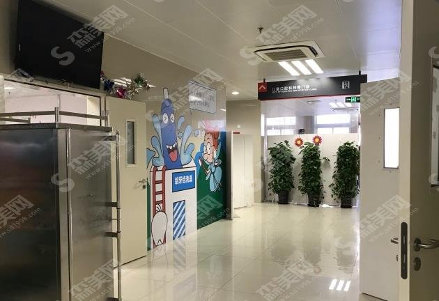 滁州市第一人民医院口腔科种植案例，价格表千万别错过！